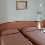 Otel Moretti 2*